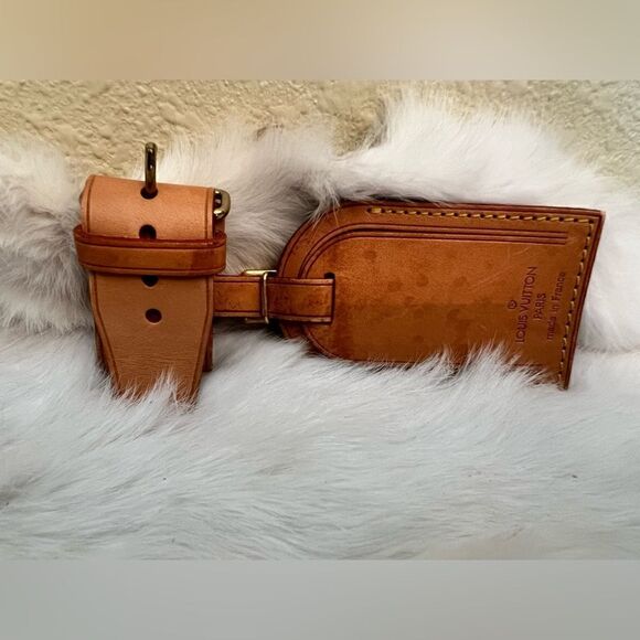 LOUIS VUITTON Vachetta Luggage Tag Poignet Set
Brown Leather - Picture 3 of 4